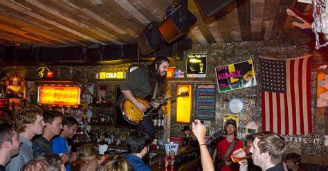 The Absolute Best Bars With Live Music in NYC