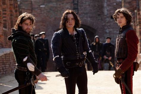 Romeo & Juliet: Christian Cooke con Ed Westwick e Kodi Smit-McPhee in ...