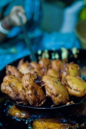 Are you interested in what Hyderabad's favorite street foods? Check Out ...