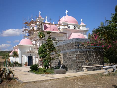 1280px-Capernaum_church_exterior – Israel