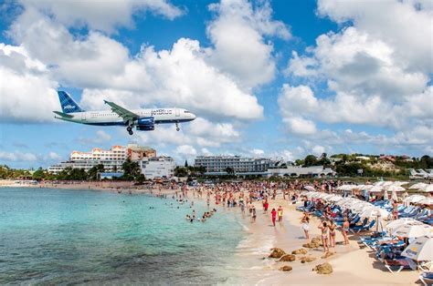 Tips for Seeing Planes at Maho Beach in St. Maarten