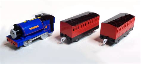 LOOSE TRACKMASTER TANK ENGINE THOMAS BATTERY MOTORIZED TRAIN- SIR ...