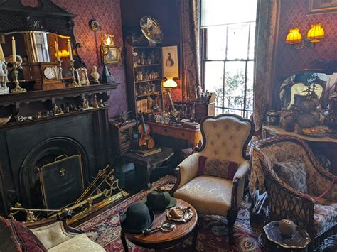 The Sherlock Holmes Museum - Discover The Outdoors