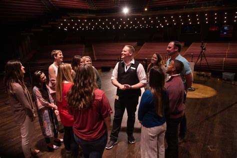 Nashville: Grand Ole Opry Backstage Tour | GetYourGuide