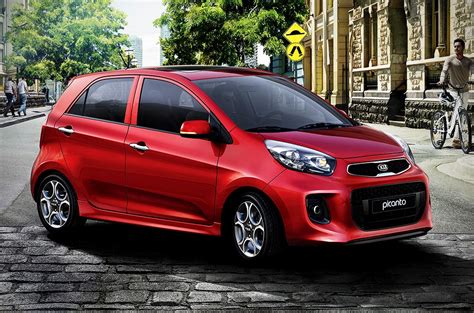 10 subcompact hatchbacks for new drivers | Autodeal