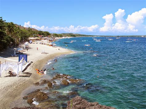 Mountain and Sea at La Luz Beach Resort ~ City Boy Tripper