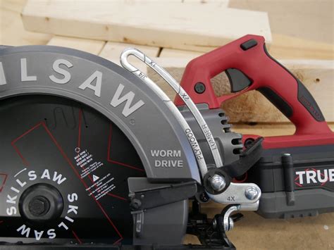 Skilsaw 10-1/4" Cordless Circular Saw - Tools in Action