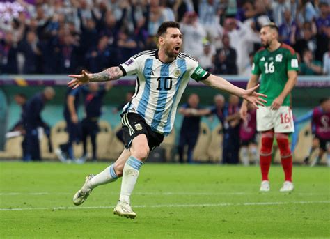 Messi leads Argentina to 2-0 win over Mexico at World Cup | PBS News