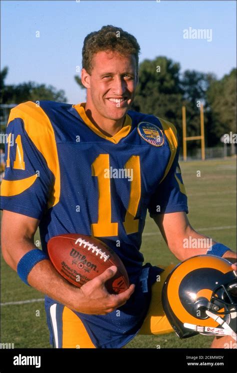 Rams Quarterback Jim Everett at practice field Stock Photo - Alamy