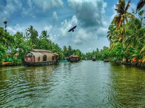 Beautiful experiences to indulge in during Kerala backwater tours ...