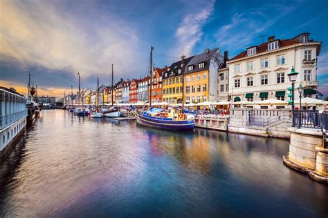 Copenhagen Canal Tour with Skip-the-Line Entry to Tivoli Gardens