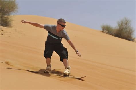 Sandboarding in the UAE and the Dubai desert - Surf The Sand