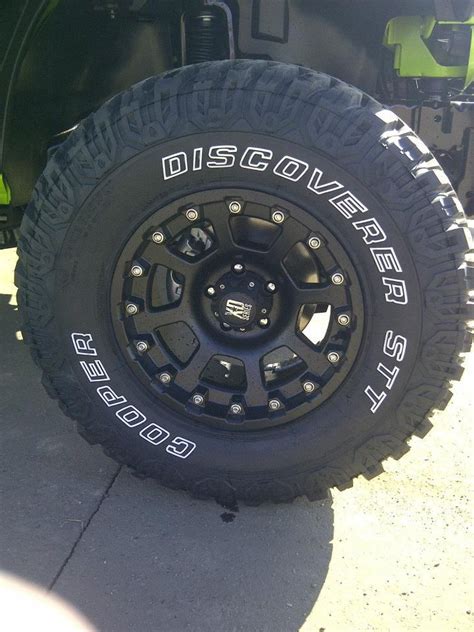 35 12.50 R17 Cooper tires, 17" XD Black Strike rims | Jeep, Cooper ...