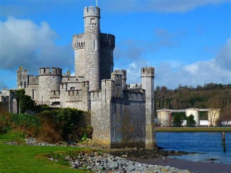 Blackrock Castle, Cork, Ireland | Bored Panda