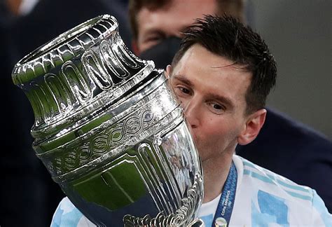 Messi breaks drought, win first major title with Argentina | Reuters