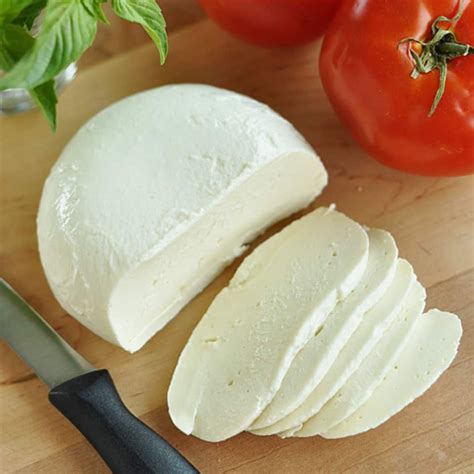 How to Make Homemade Mozzarella | Recipe | Food, Food recipes, Homemade ...