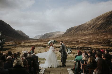 A Relaxed Kingshouse Hotel Wedding In Glencoe In March