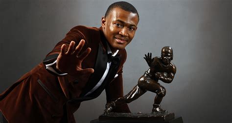 DeVonta Smith Of Alabama Wins 2020 Heisman Trophy - Heisman