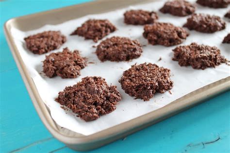 Easy Chocolate Coconut Haystacks Recipe (Paleo, Keto, Vegan) - Healy ...