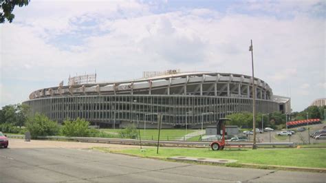 Washington Commanders stadium location back up for debate | wusa9.com