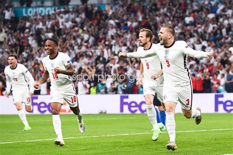 Luke Shaw England scores v Italy Final Wembley Euro 2020 Images ...