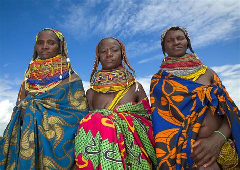 Mwila women - Angola | Mwila (or Mwela, Mumuhuila, or Muhuil… | Flickr