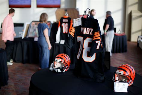 Should Bengals rebrand jerseys and logo for upcoming new era?