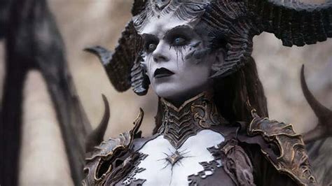 Incredible Diablo IV Cosplay Photographs Bring Lilith To Life