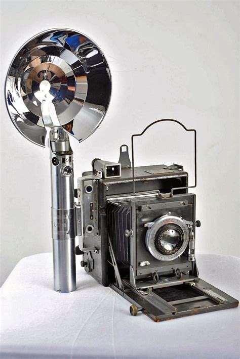 Classic Graflex Camera - Vintage Retro Style