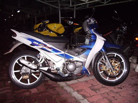 Below 300cc: Yamaha 125Z 125cc Photo Collection