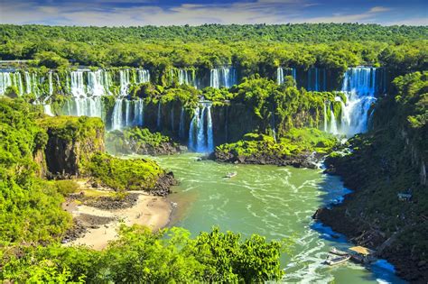 Brazil Vs Argentina: Which Side Of The Iguazu Falls Is Best ...