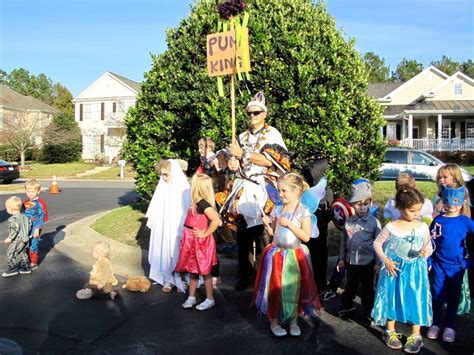 Costume Parade | Governors Village