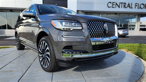 2022 Lincoln Navigator L Black Label in Chrome Caviar Dark Gray with ...