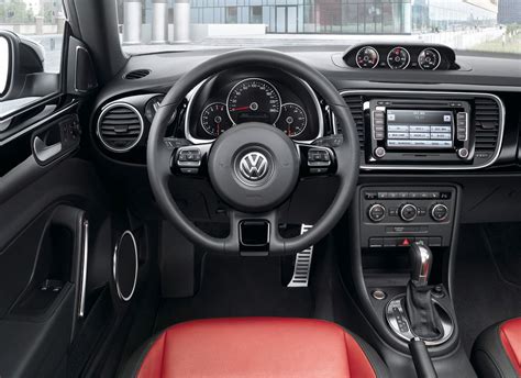 VW New Beetle Interior - Car Body Design | Vw new beetle, Volkswagen ...