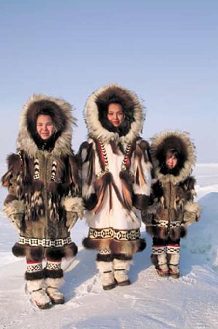 1000+ images about Inuit clothing on Pinterest | Clothing, Baby coat ...