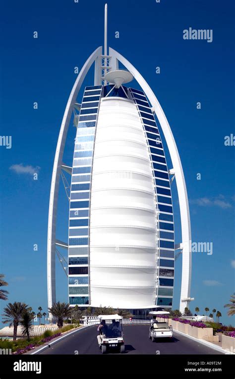 Dubai Luxus Hotel Burj al-Arab luxury hotel Stock Photo - Alamy