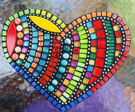 Mosaic heart created by Tina @ Wise Crackin' Mosaics | Mosaic crafts ...