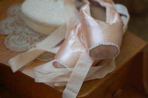 Complete Guide to Sewing Pointe Shoe Ribbons