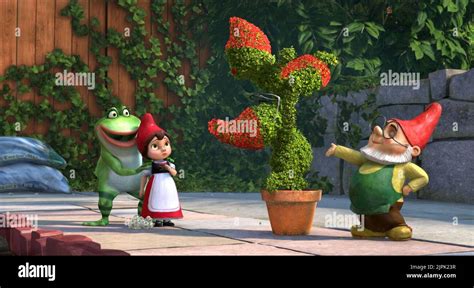 NANETTE, JULIET, PARIS, GNOMEO AND JULIET, 2011 Stock Photo - Alamy