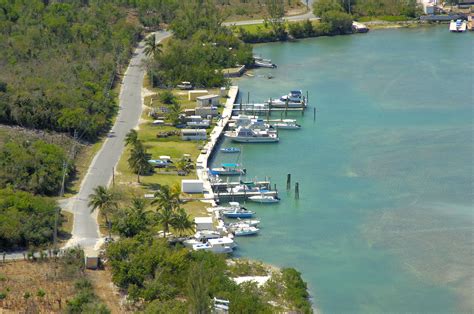 Russell Island Docks in Russell Island, EL, Bahamas - Marina Reviews ...