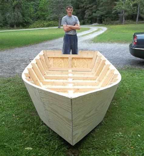 How to build a small wood boat ~ Building your own canoe