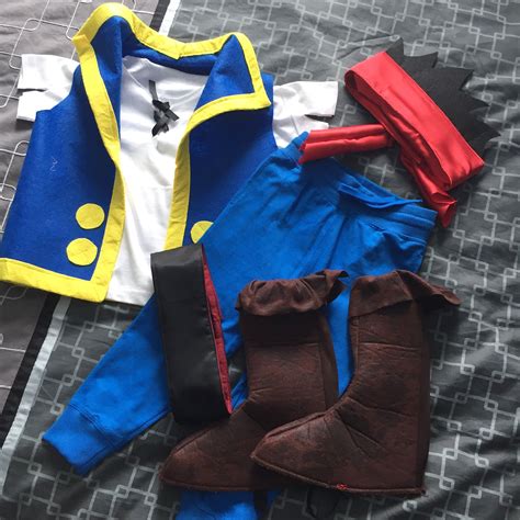 Jake and the neverland pirates costume | Pirate outfit, Birthday outfit ...