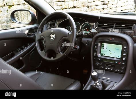 Jaguar x type interior hi-res stock photography and images - Alamy