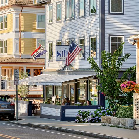 Where to Eat in Mystic, Connecticut, Summer's Top Dining Destination ...