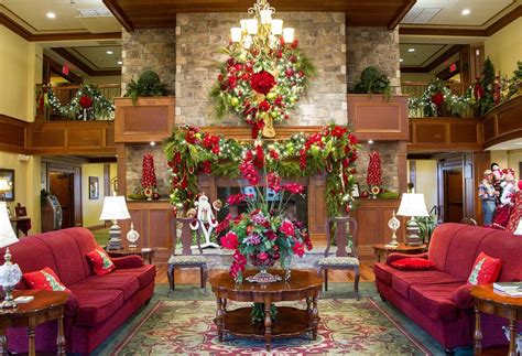 The Inn at Christmas Place - Pigeon Forge Hotel That Celebrates ...