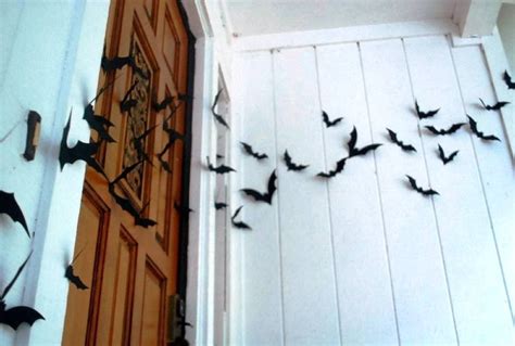 50+ Cheap & Easy To Make Halloween Bats Decoration Ideas