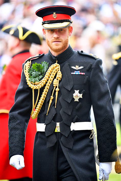 Prince Harry Allowed To Wear Military Uniform To Queen’s Vigil ...