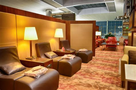 How to Get Access to an Airport Lounge Even When You’re Flying Coach ...