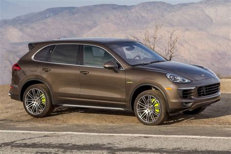 2017 Porsche Cayenne Hybrid Pricing - For Sale | Edmunds