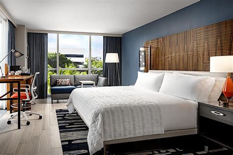 The Top Hotels Near Fort Lauderdale Airport for Comfort and Convenience